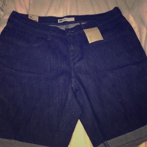 Levi Jean Bermuda Shorts
